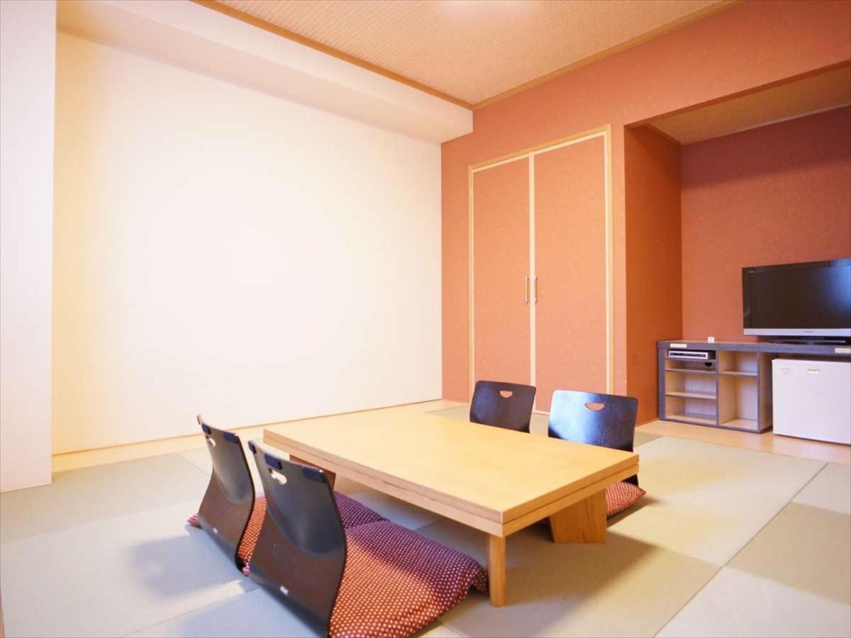 Green Rich Hotel Osaka Airport Ikeda  المظهر الخارجي الصورة
