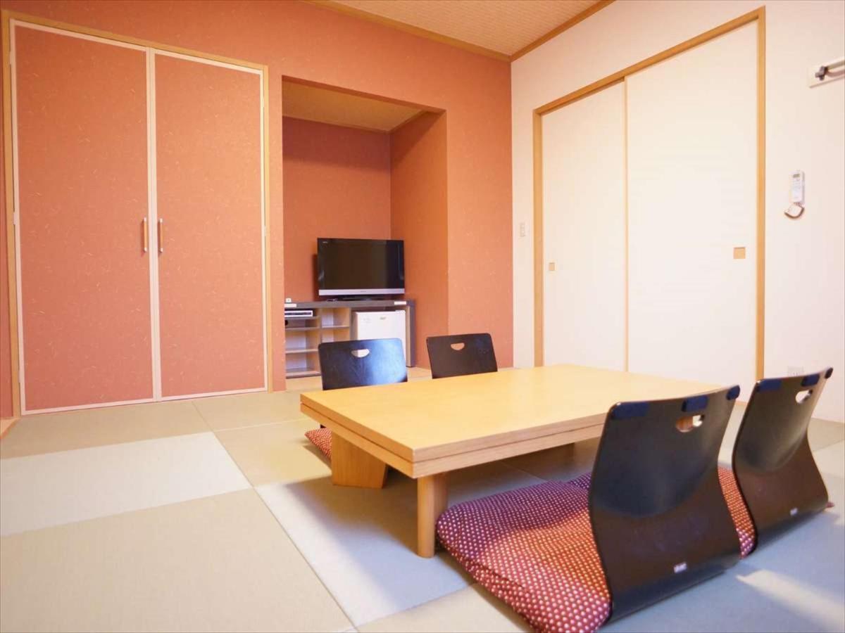 Green Rich Hotel Osaka Airport Ikeda  المظهر الخارجي الصورة